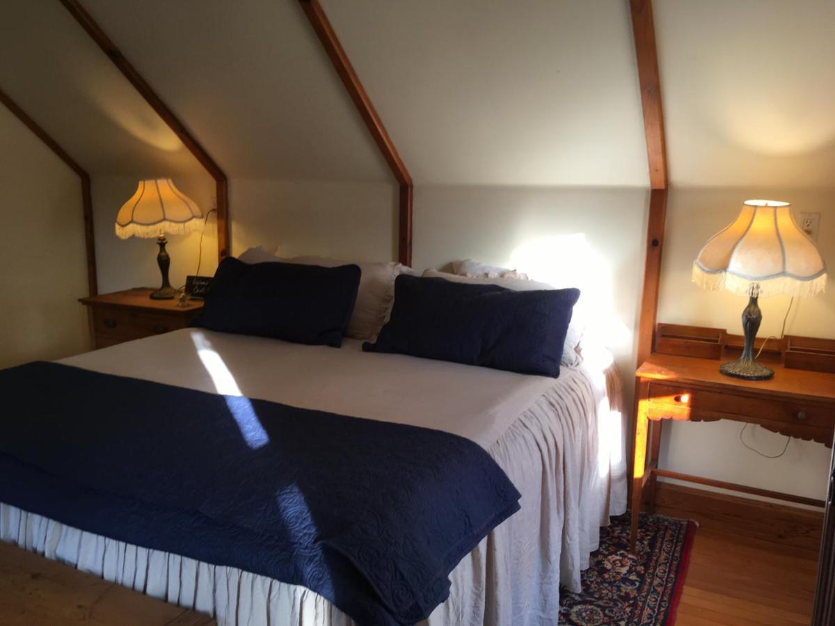 Sawyer'S Creek Bed And Breakfast Algonquin Highlands Exterior foto